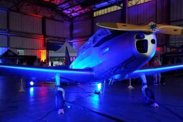 Content image Image file Warbirdslsiting0-808df9cd5056a36_808dfb4d-5056-a36a-09f2b80f0e1390a7.jpg