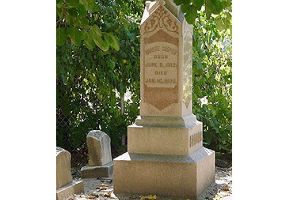 Content image Image file miamichapelcemetary0_fae2d65e-5056-a36a-094086f1e4d597a3.jpg